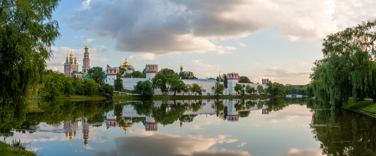 Новодевичий монастырь. Панорама. Вариант. - Alexandr Gunin Новодевичий монастырь. Панорама. Вариант. - Alexandr Gunin