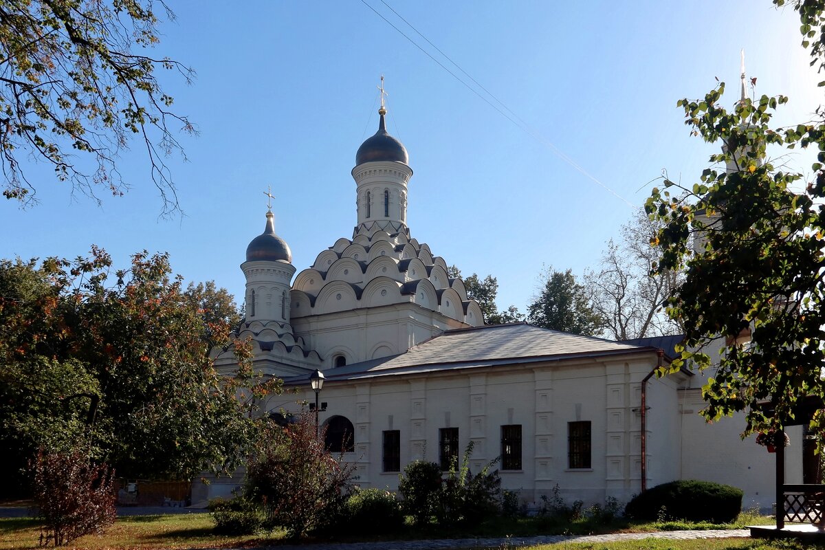 Троицкий храм. Осень - Дмитрий И_