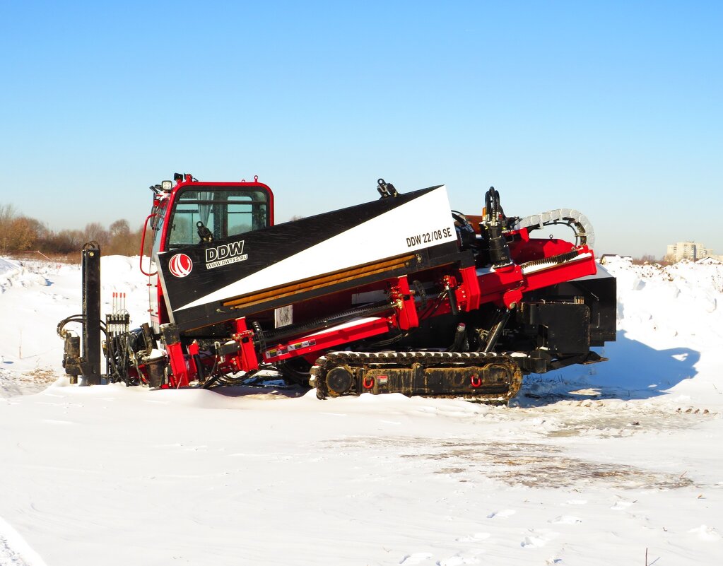 Установка горизонтального бурения - Андрей Снегерёв