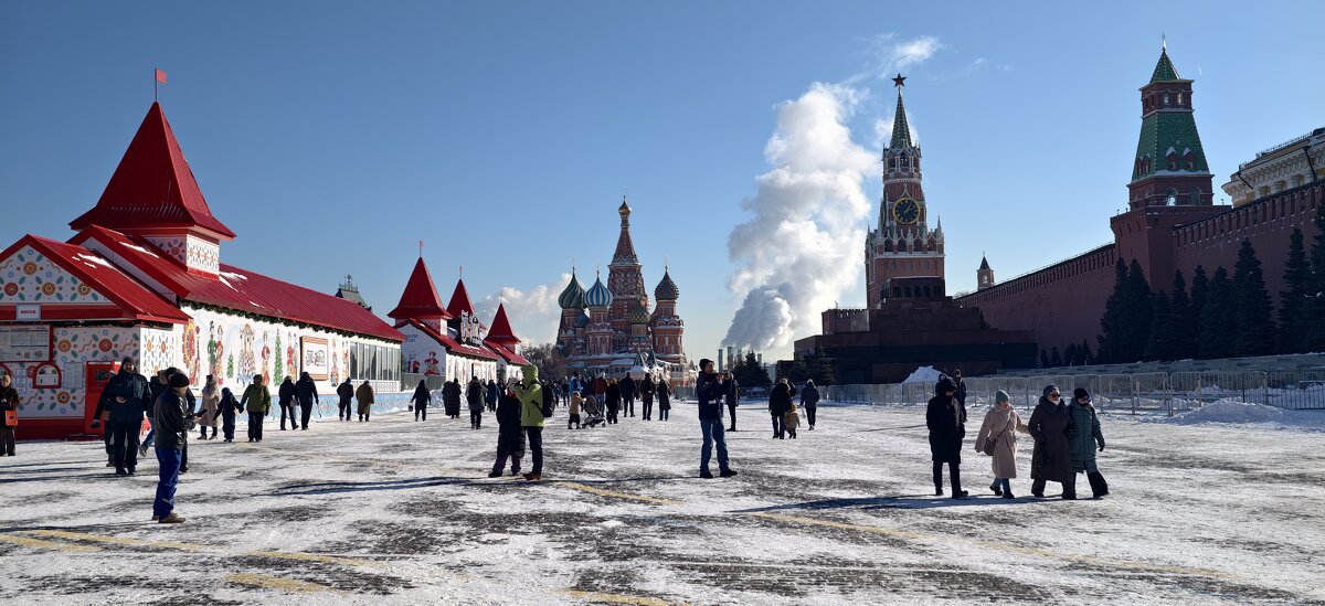 На Красной площади - <<< Наташа >>>