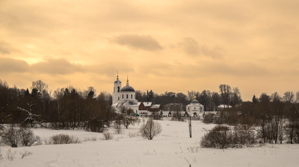 Монастырь... - Эдуард Кокозов