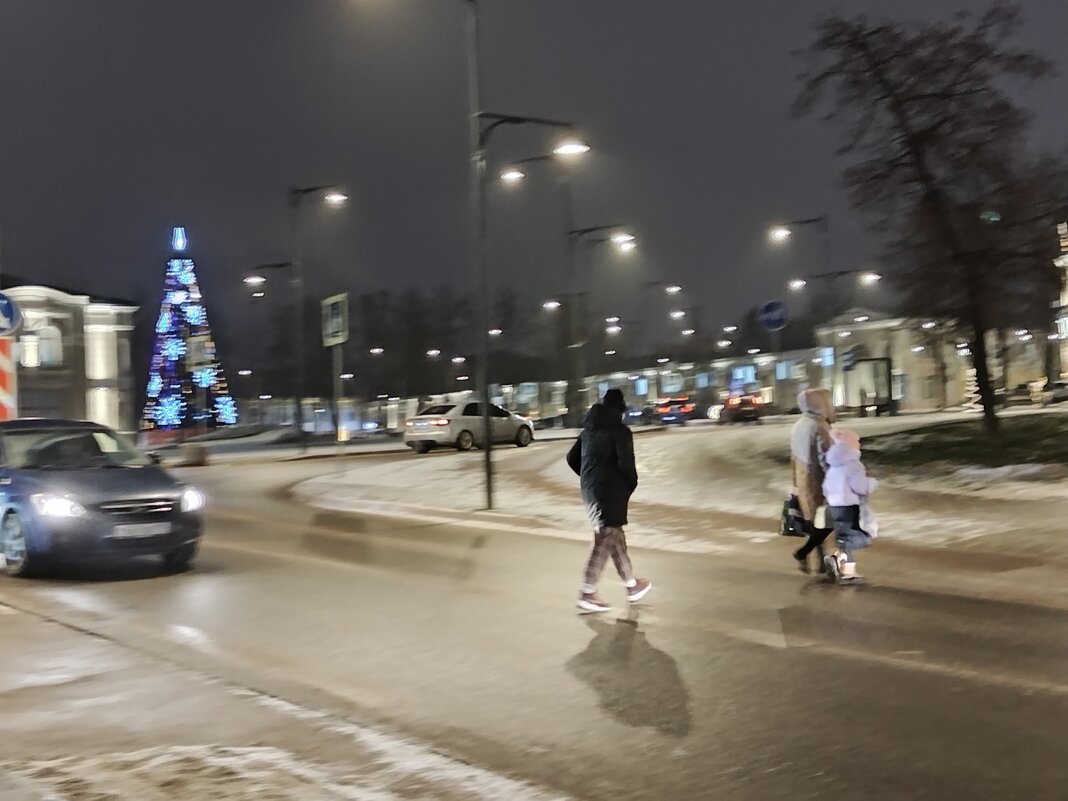 Новогодняя улица - Марина Кушнарева Новогодняя улица - Марина Кушнарева