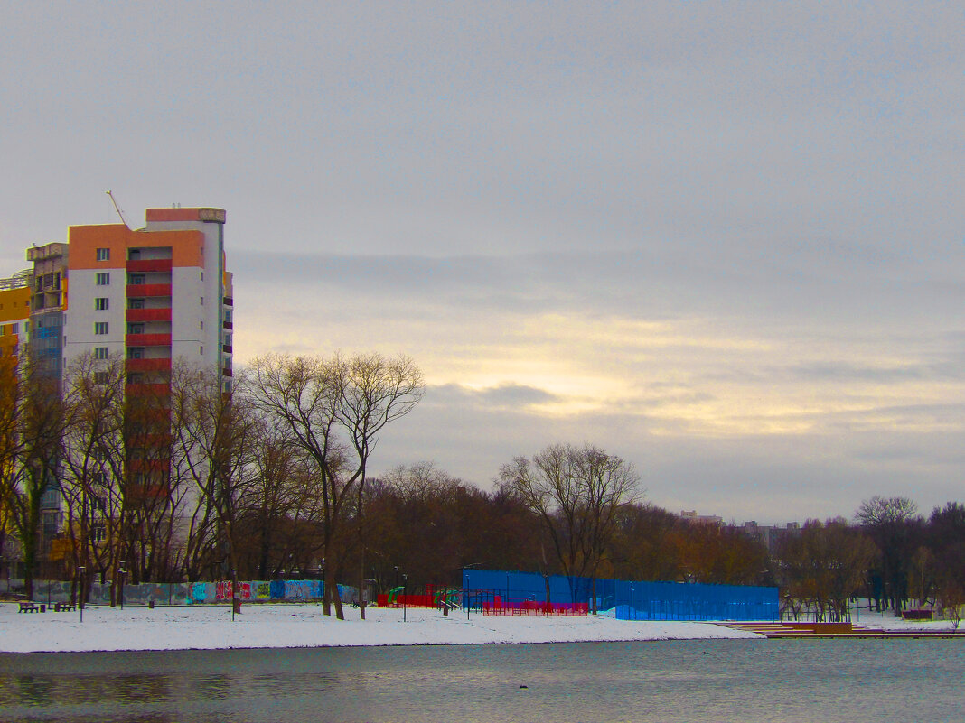 Дом у  озера - Валентин Семчишин