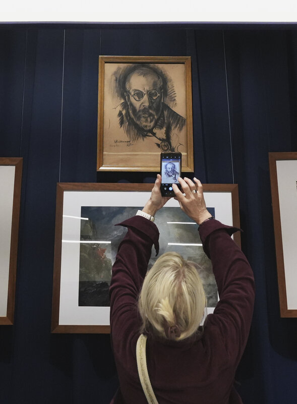 *** - Александр Русинов