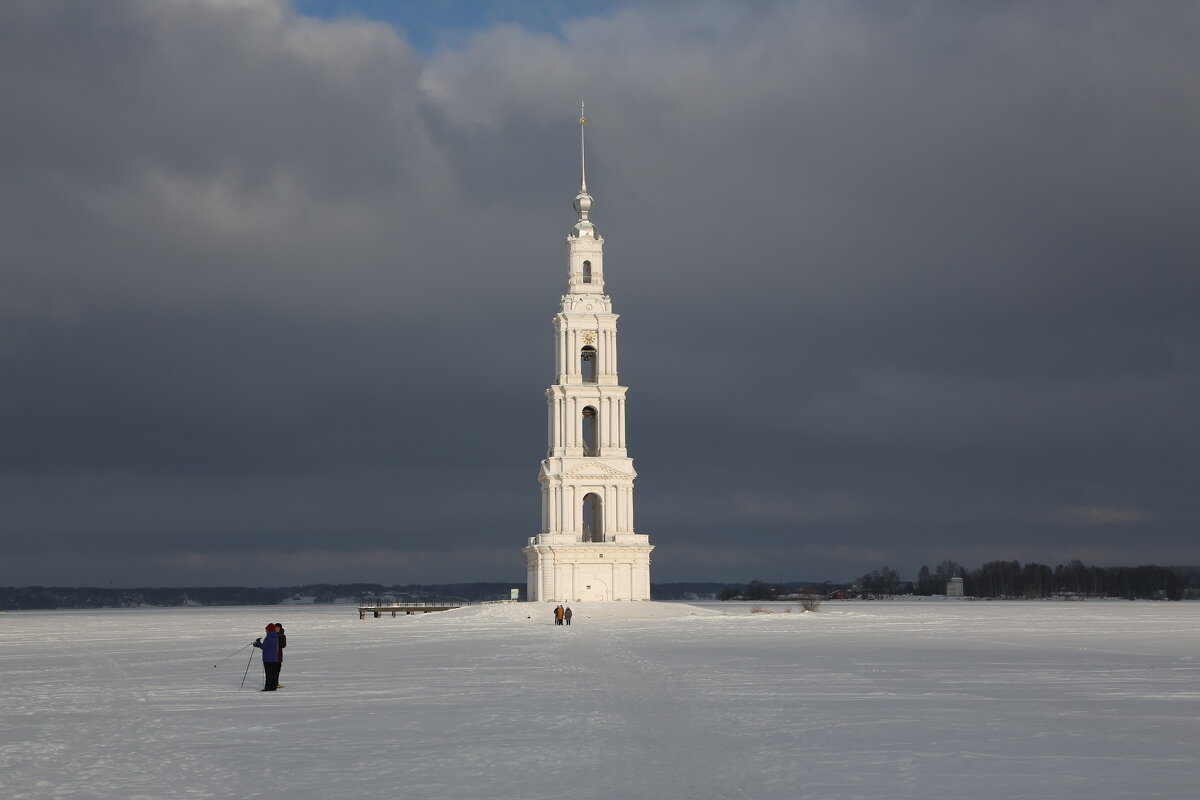 Калязин Колокольня Никольского собора - Ninell Nikitina Калязин Колокольня Никольского собора - Ninell Nikitina