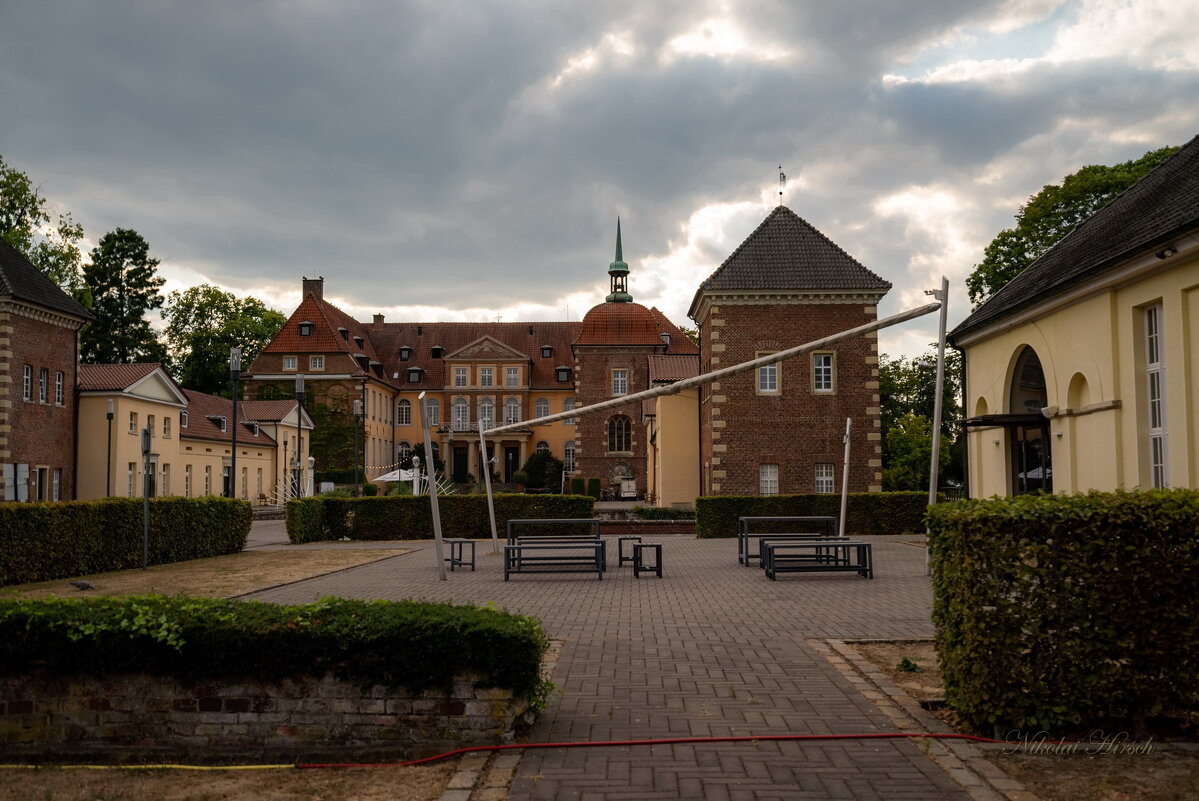 Замок в Фелене... - Николай Гирш Замок в Фелене... - Николай Гирш