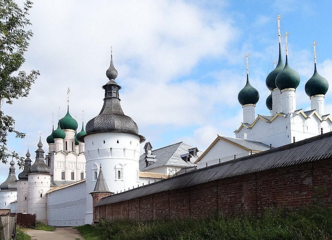 У стен Ростовского кремля - Наталья ***