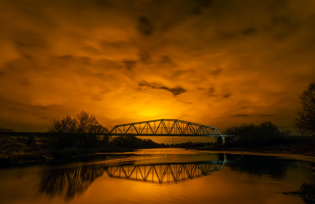 под светом теплицы 2 - Виталий Емельянов под светом теплицы 2 - Виталий Емельянов