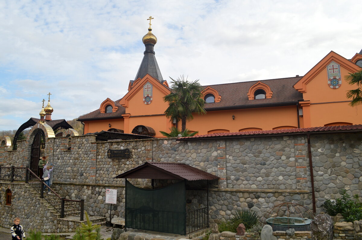 Мужской монастырь "Крестовая пустынь" - Татьяна Лютаева