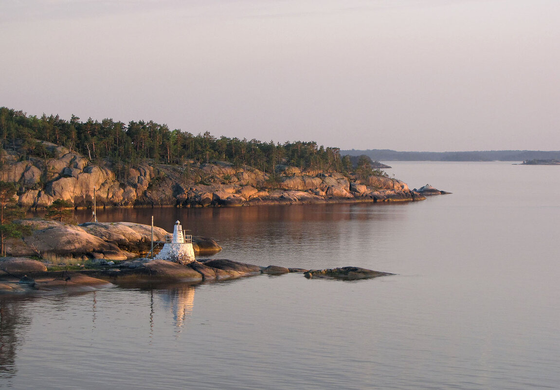 Маяк на острове Лёвскер и остров Колкан - Александр Ильчевский 