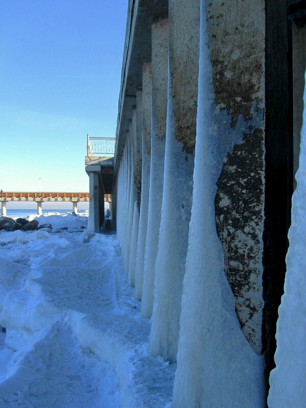 Обледенелые опоры - Сергей Карачин Обледенелые опоры - Сергей Карачин