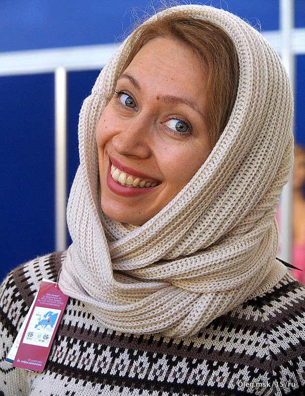 шарфик примерила - Олег Лукьянов