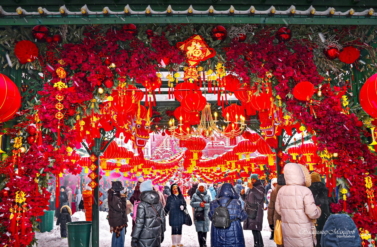 "Китайский НГ на Манежной"© - Владимир Макаров