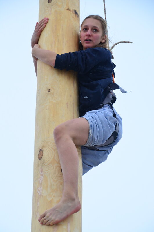 Смелая девушка. - Михаил Курзанцев Смелая девушка. - Михаил Курзанцев