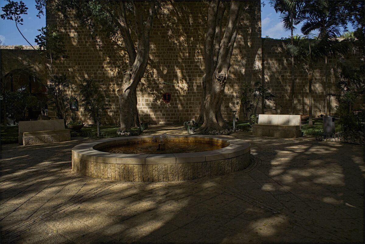 В Музее узников подполья в 1. Музей «Внутренний двор» Что посмотреть: Аутентичные крепости стен и ме - ujgcvbif 