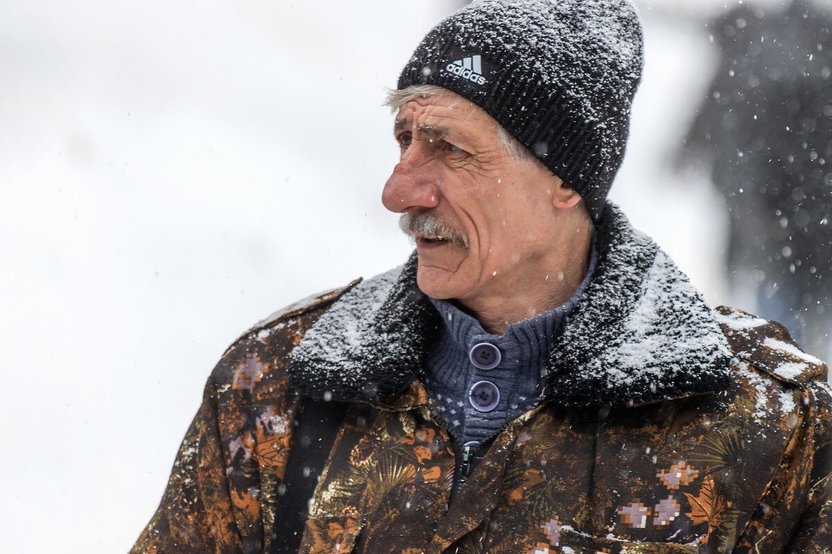 *** - Анатолий. Chesnavik.