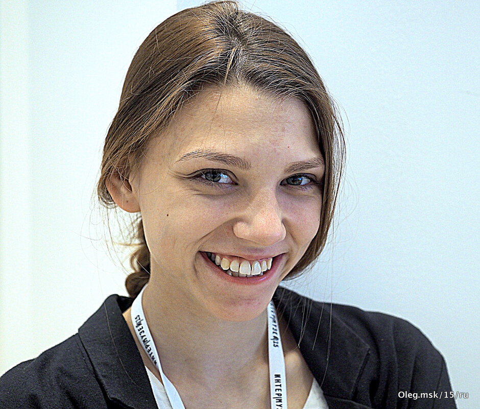 от улыбки - Олег Лукьянов