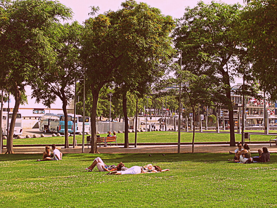 Барселона. - Владимир Драгунский Барселона. - Владимир Драгунский