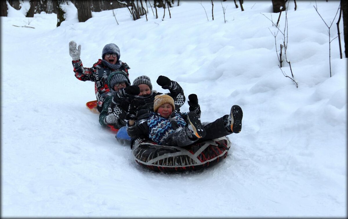 *** - Олег Михайлов
