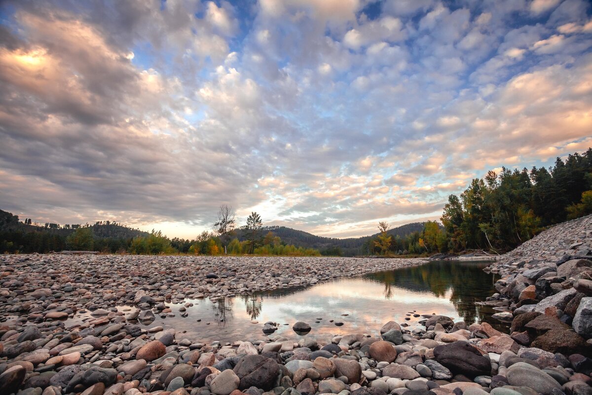 Утреннее небо Алтая - Антон Лихач Утреннее небо Алтая - Антон Лихач