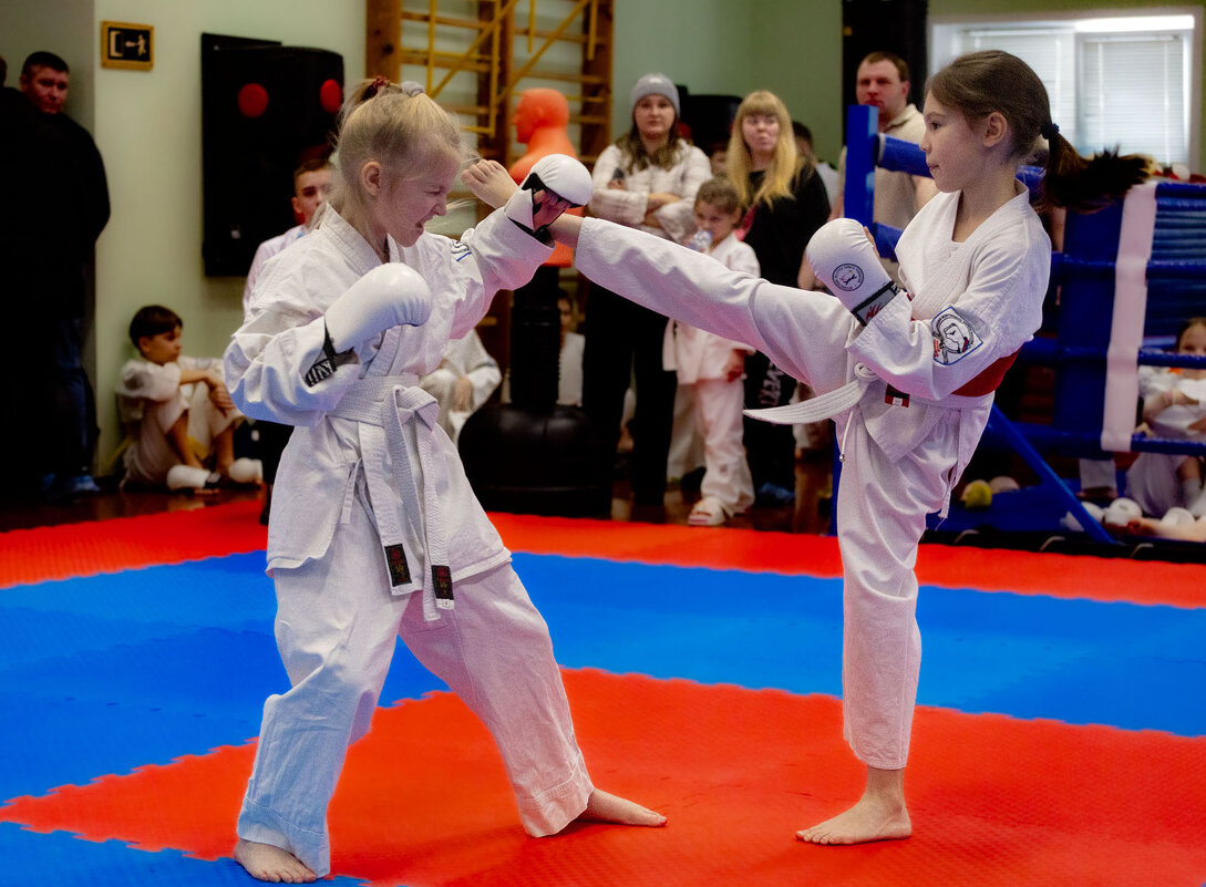 не-ка, девушки" - Александр Силинский