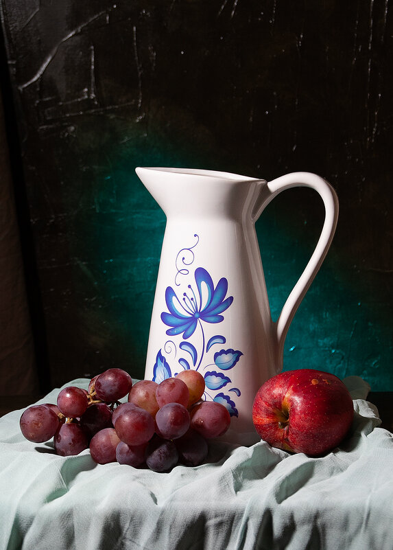 натюрморт с кувшином - Алексей Чигвинцев