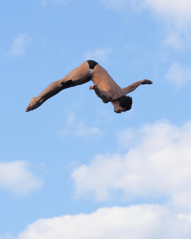 27 метров. - Евгений Седов