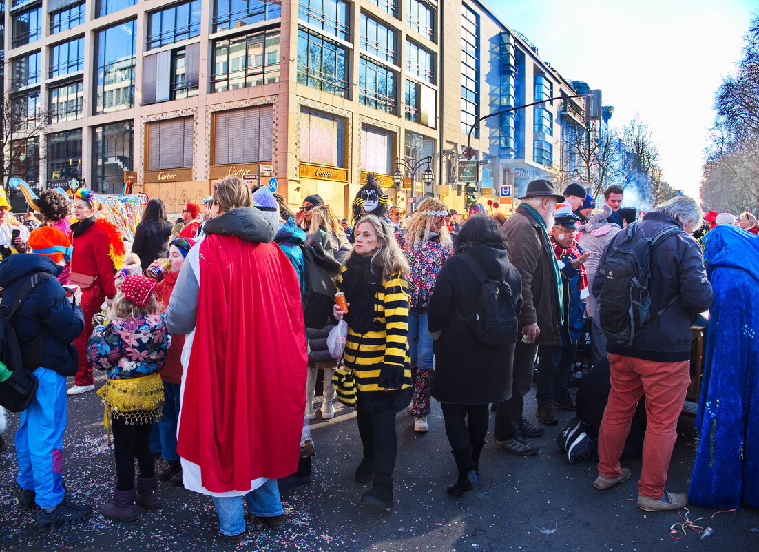 *** - Witalij Löwin