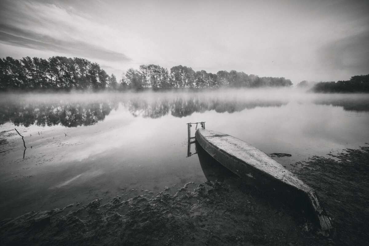 туман над рекой - Антон Лихач