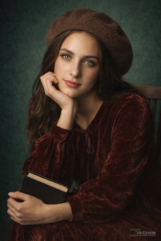 Девушка с книжкой - Сергей Винтовкин