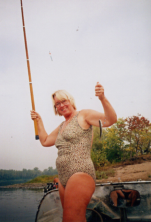 ОТДЫХ НА ВОЛГЕ - Tata Wolf