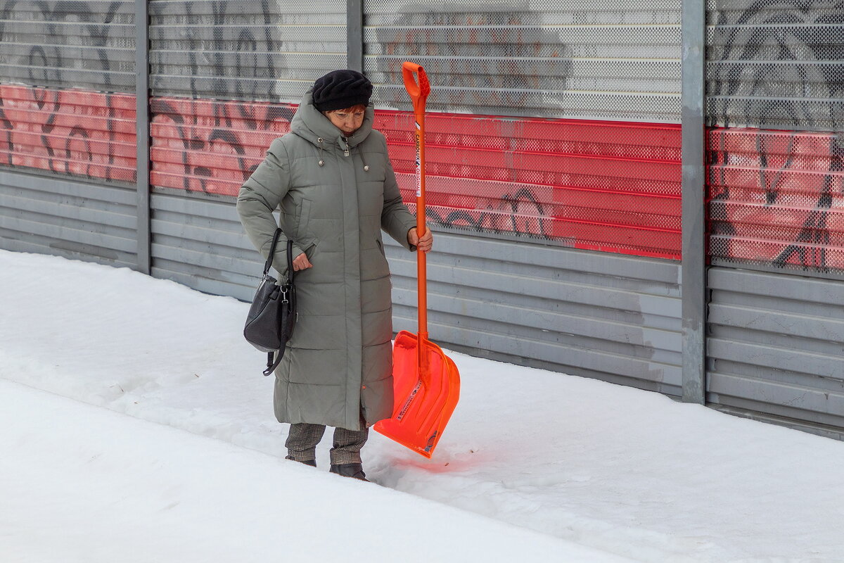 Даже в марте лопата в дороге лишней не будет. - Анатолий. Chesnavik.