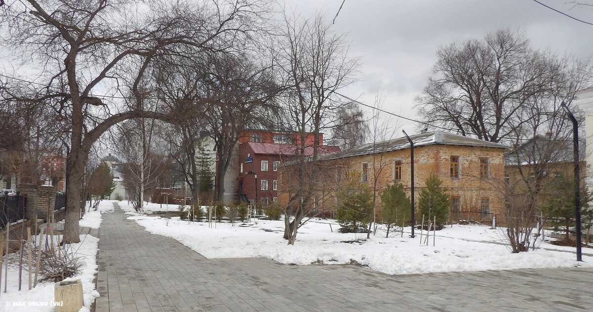 "Зимний сквер" - Макс Орлов