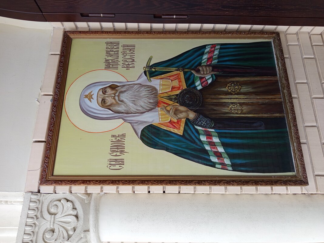 * * * - Андрей Лукьянов