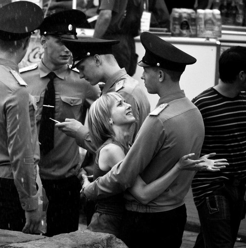 *** - Сергей Золотавин