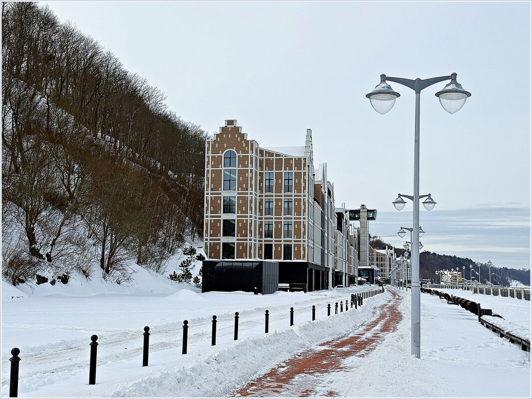 На берегу моря. - Валерия Комова