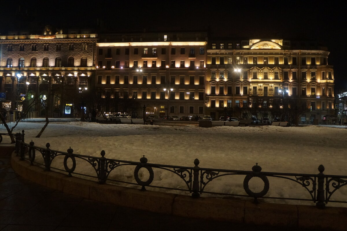 Ново-Манежный сквер - zavitok *