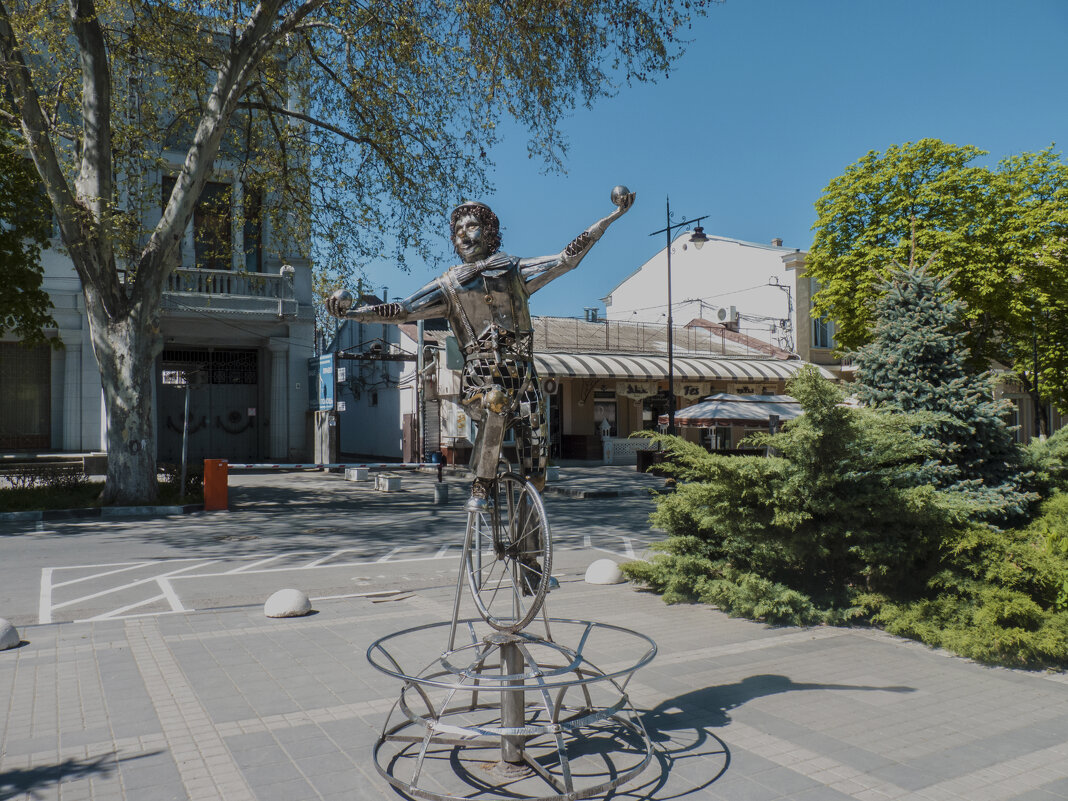 Клоун у цирка - Валентин Семчишин