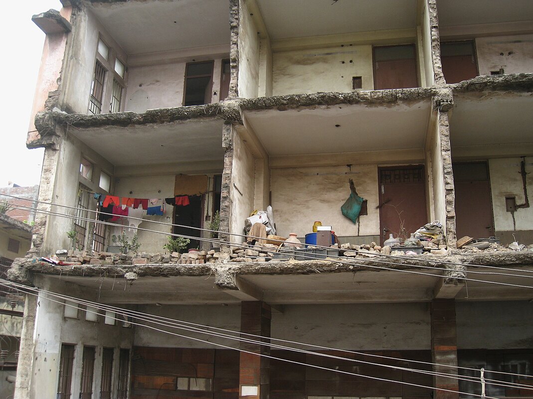 И здесь до сих пор живут люди))) - unix (Илья Утропов)