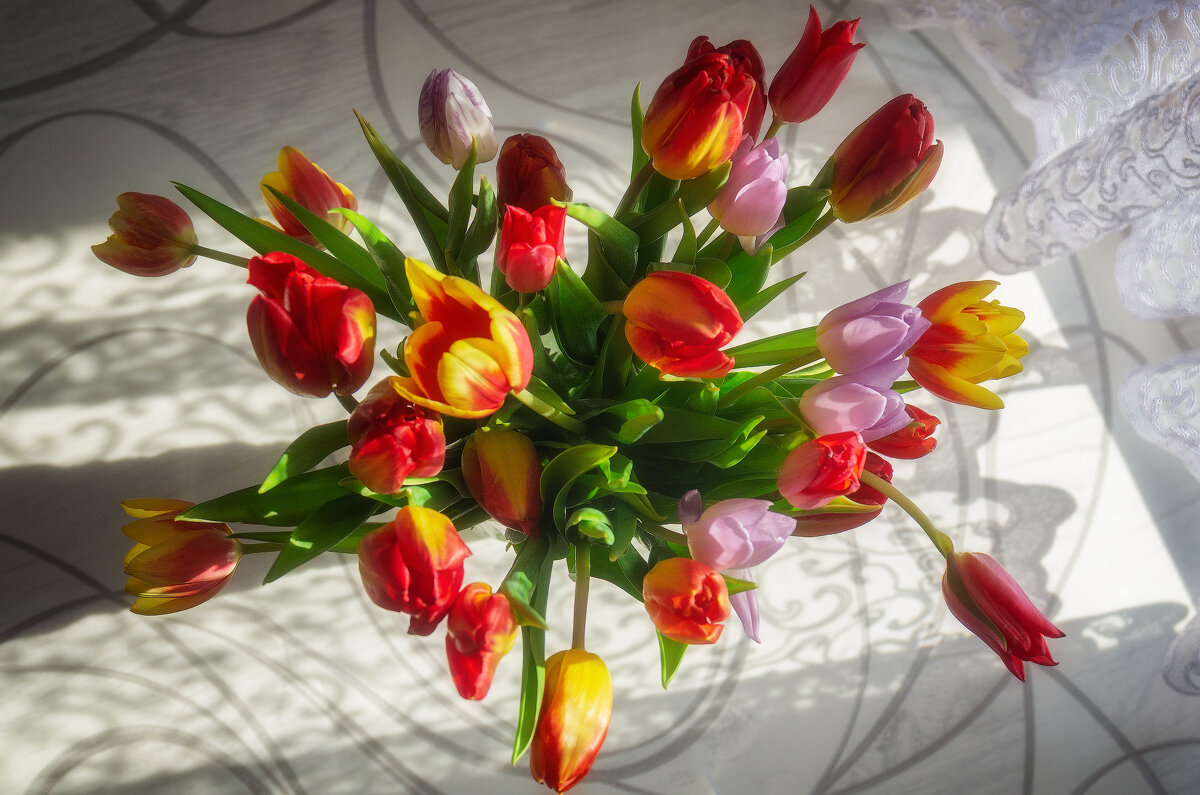 С Праздником, прекрасные женщины! - Виктор Иванович Чернюк С Праздником, прекрасные женщины! - Виктор Иванович Чернюк