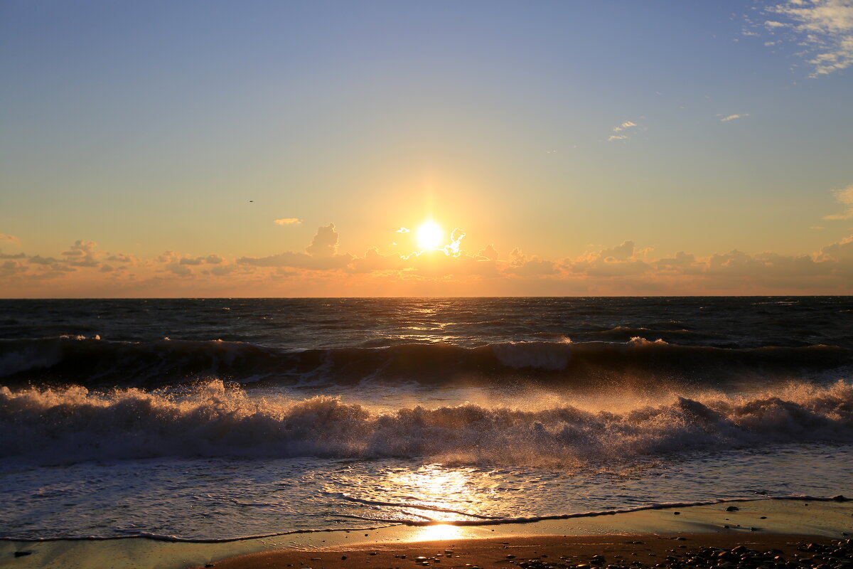 Шторм на закате - Валерий 