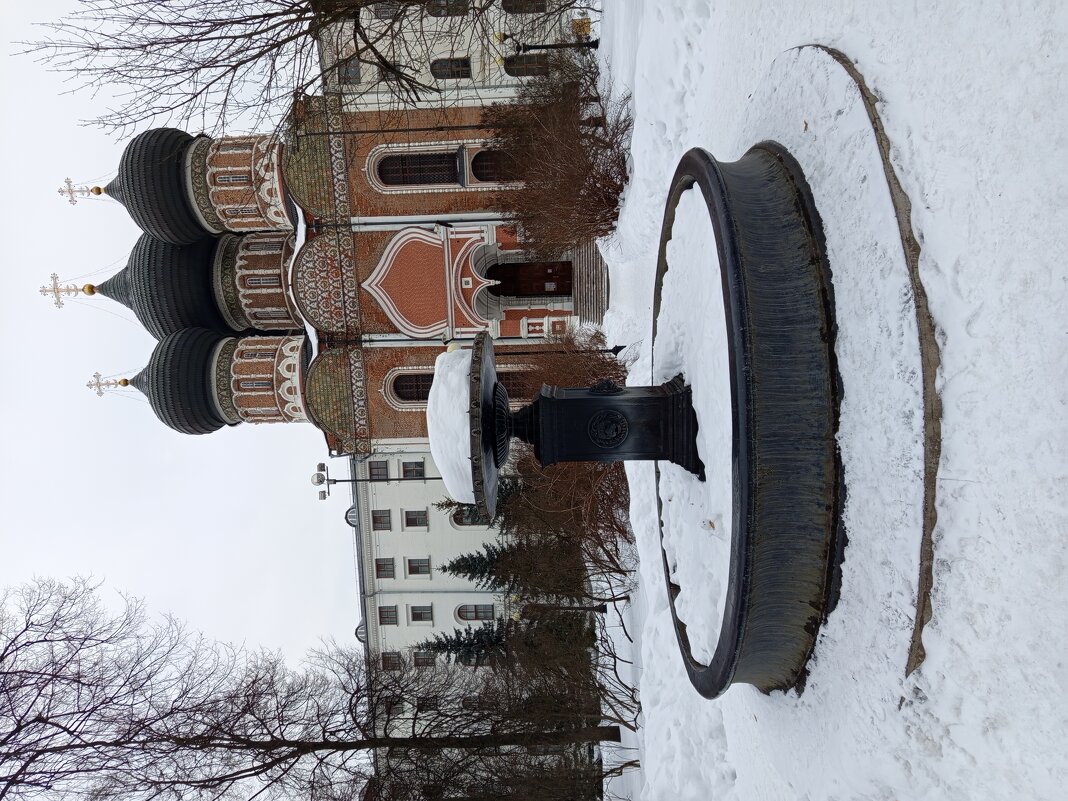 Солнце пока не балует - Андрей Лукьянов