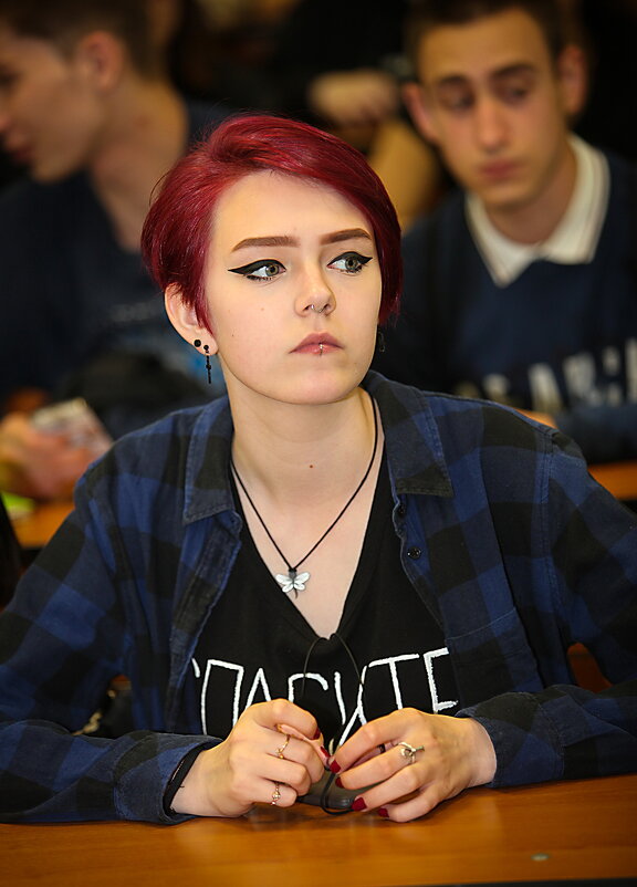 СТУДЕНТКА. - Александр Дмитриев