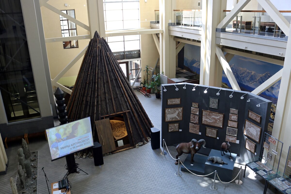 Интерьер музея им. Анохина - Ольга 