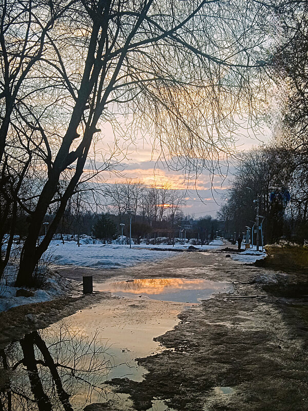 Весений вечер в городе - Сергей Кочнев