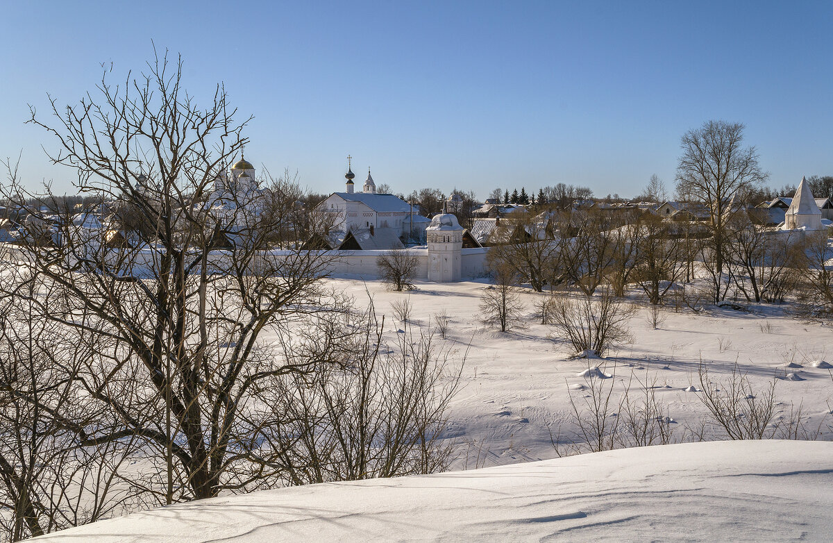 Суздальские просторы - Сергей Цветков Суздальские просторы - Сергей Цветков