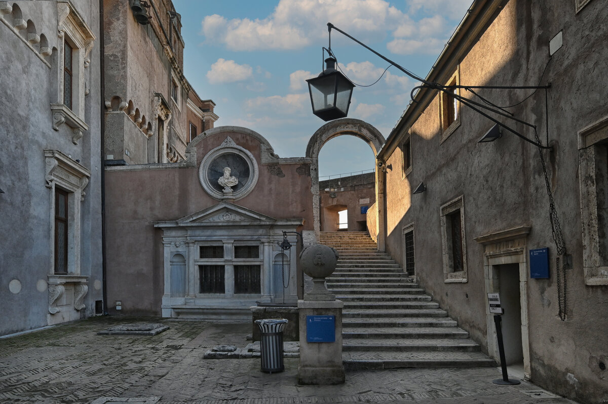 Церковный дворик - Valentin Bondarenko Церковный дворик - Valentin Bondarenko