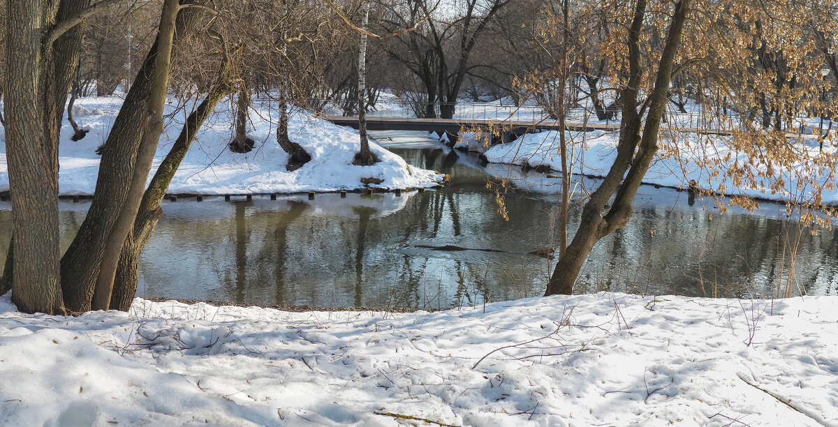 У Тихой Воды - юрий поляков