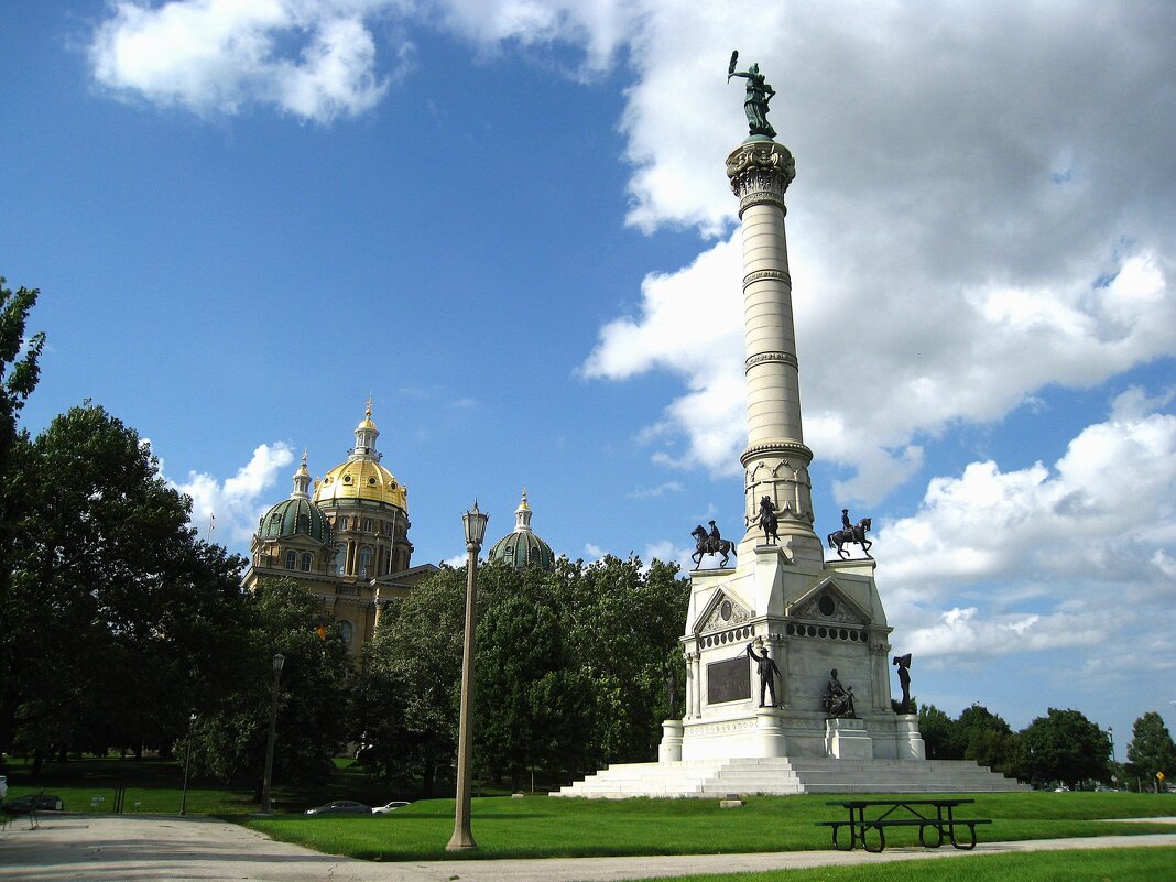 Капитолий штата Айова - самый красивый в США. - unix (Илья Утропов)