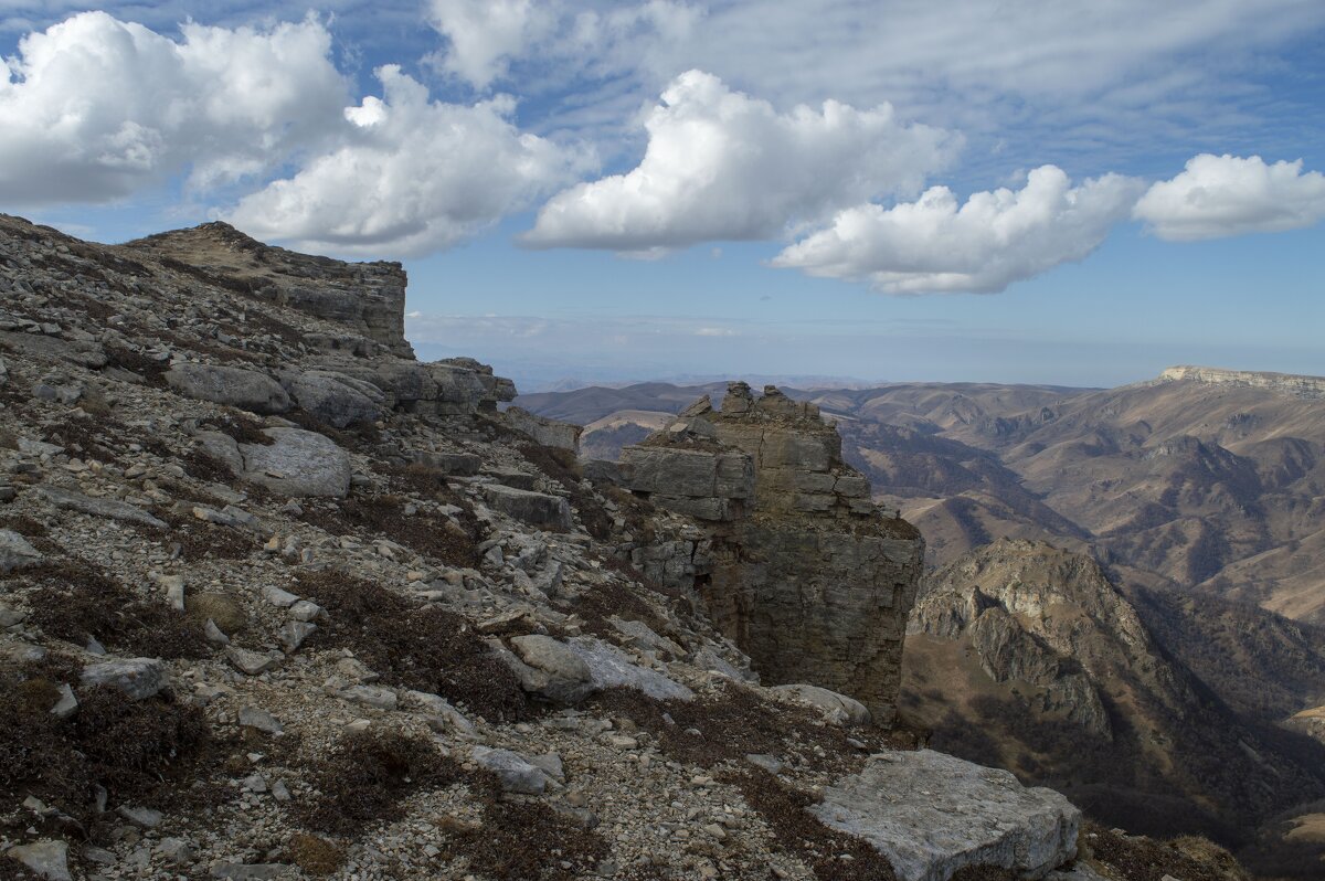 Кавказское утро............. - Юрий Цыплятников